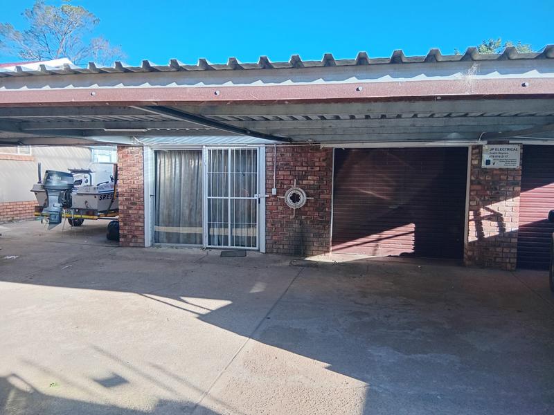 To Let 3 Bedroom Property for Rent in Sunnyside Eastern Cape